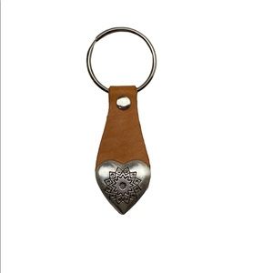Raviani NWT Western Heart Concho Leather Keychain